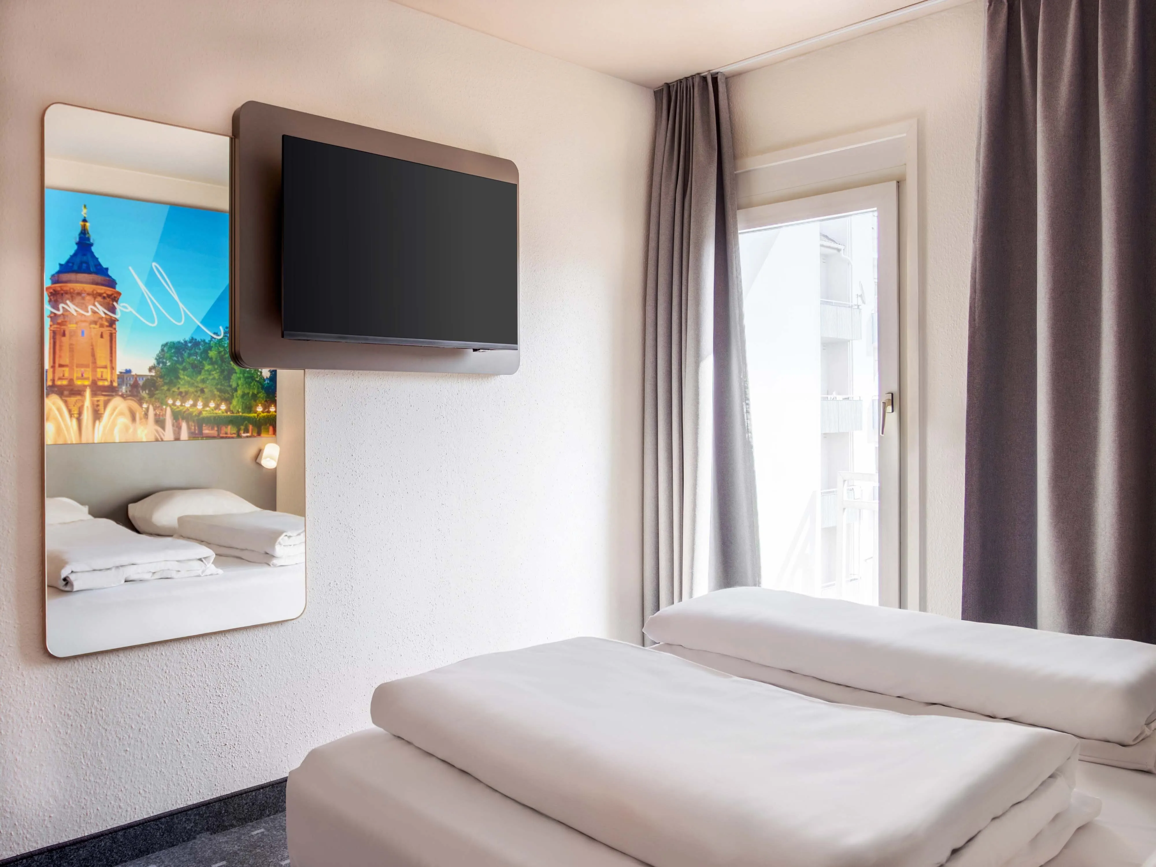 B&B Hotel + 1 x Con-Paket Deluxe