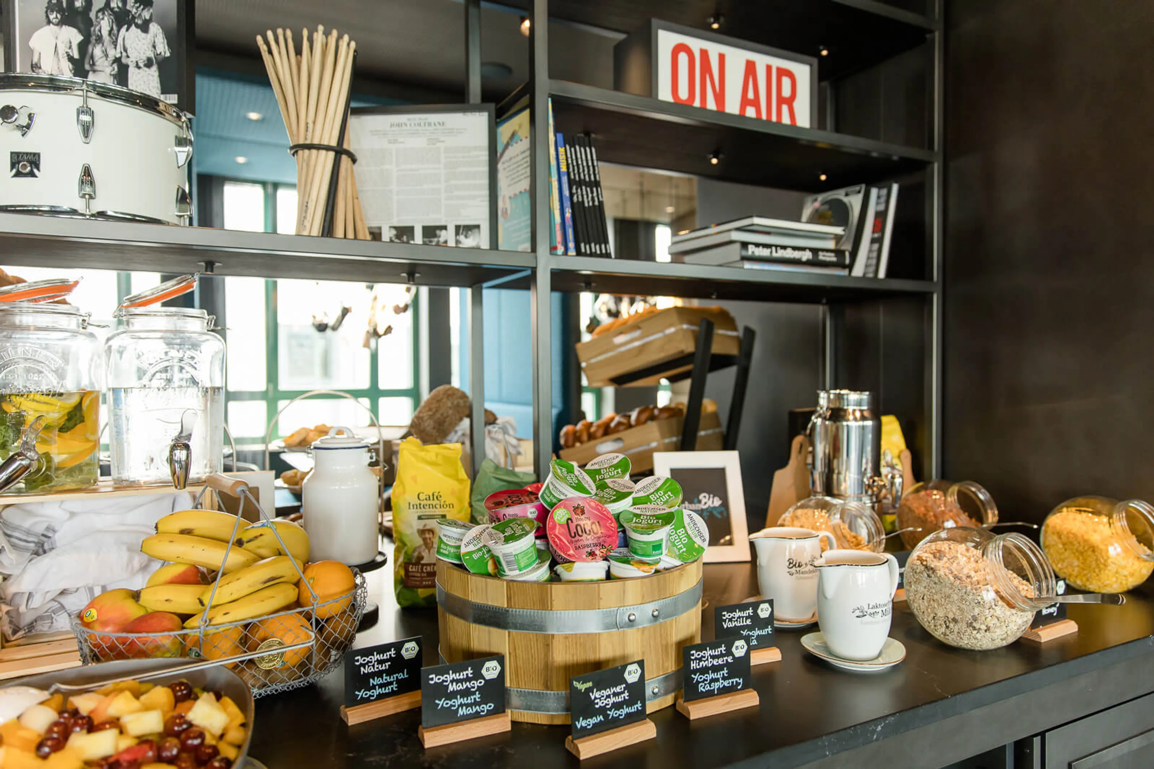 Motel One + 1 x Con-Paket Deluxe