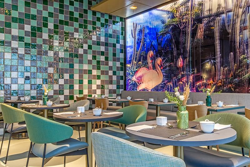 Hilton Garden Inn + 1 x Con-Paket Deluxe